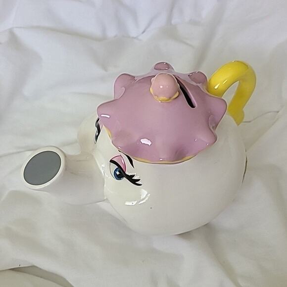 Disney Beauty and the beast Mrs. Potts piggy bank - Picture 2 of 7